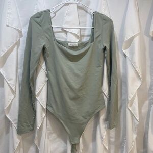 Babaton Light Green Square Neck Bodysuit Sz M Stretchy Long Sleeve Mint Sage